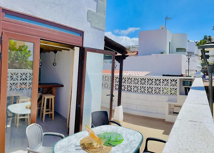 アパート Lavitalsol アデヘ