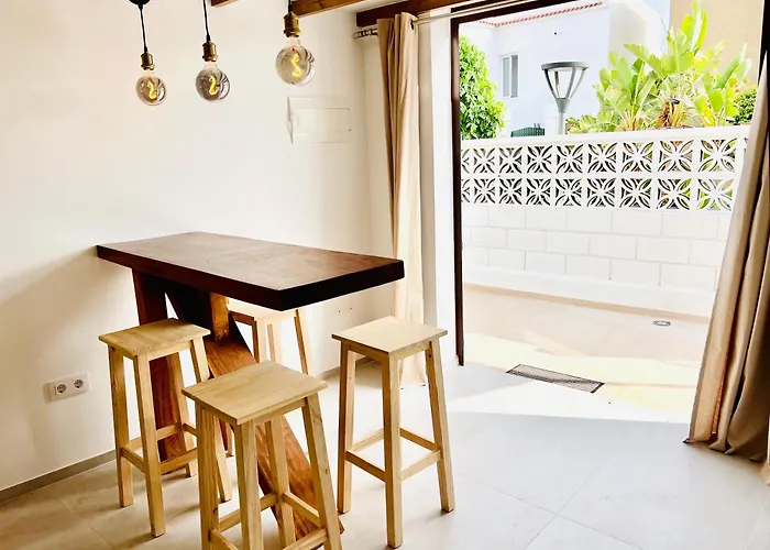 アパート Lavitalsol アデヘ